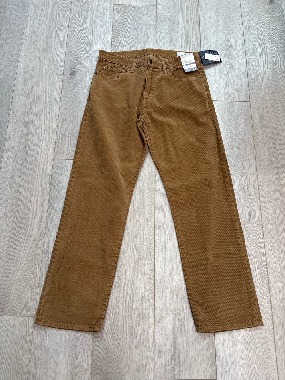 GAP Men's Corduroy Pants in Caramel Brown relaxed straight 32/30